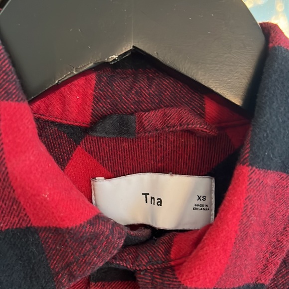 Red and black flannel shirt, xs Tna - Picture 2 of 6